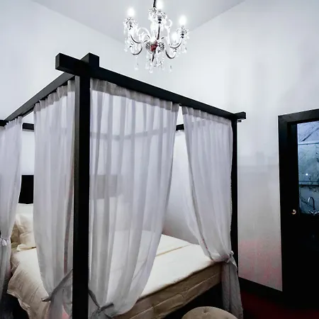 Palace Divnic By Armerun Heritage (adults Only) شيبينيك