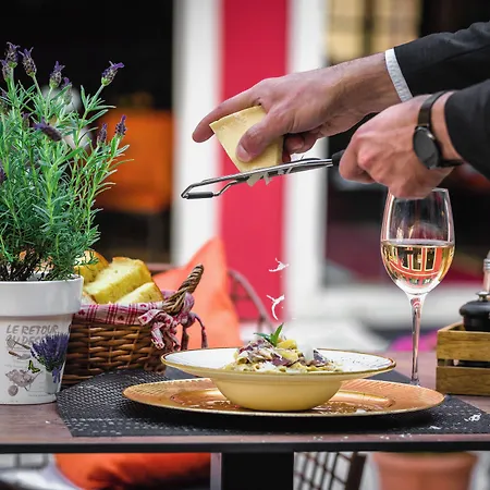 Palace Divnic By Armerun Heritage Hotel (Adults Only) Otel