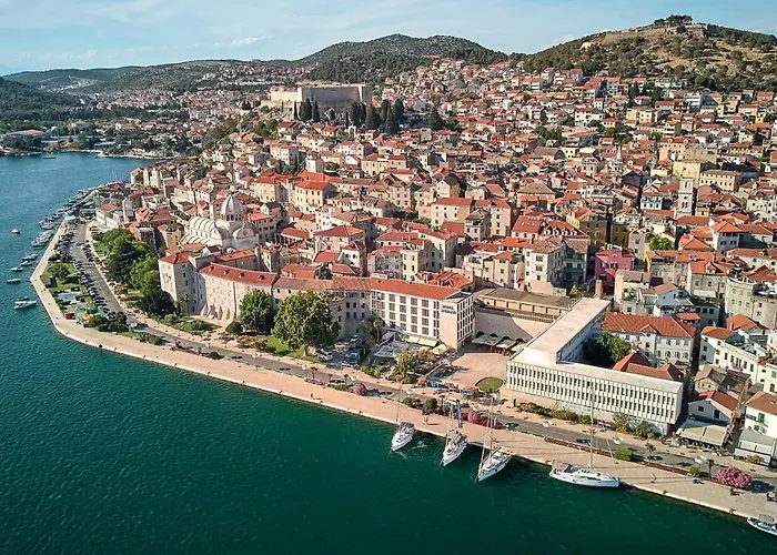 Palace Divnic By Armerun Heritage Hotel (Adults Only) Hotel 4*