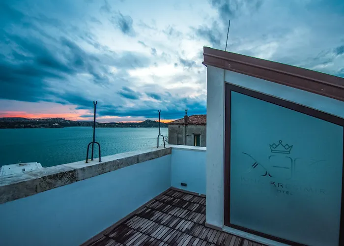 호텔 킹 크레시미르 헤리티지 호텔 4*