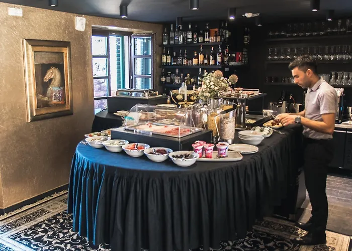 Palace Divnic By Armerun Heritage Hotel (Adults Only) Hotel