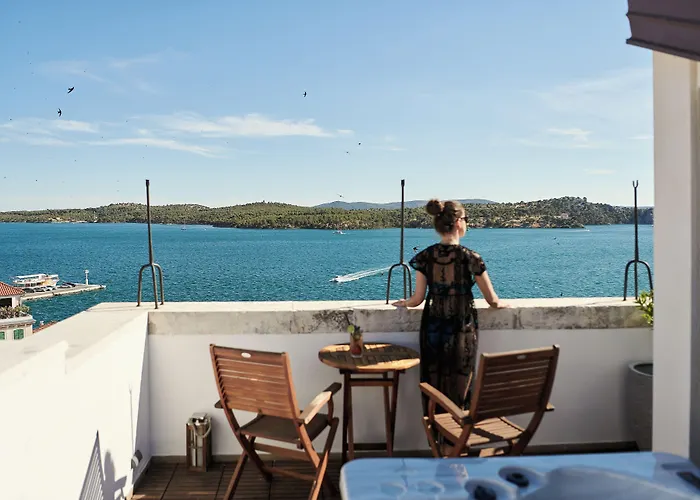 Palace Divnic By Armerun Heritage Hotel (Adults Only) Hotel 4*