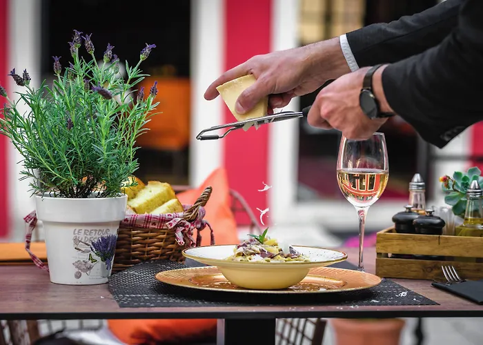 킹 크레시미르 헤리티지 호텔 호텔